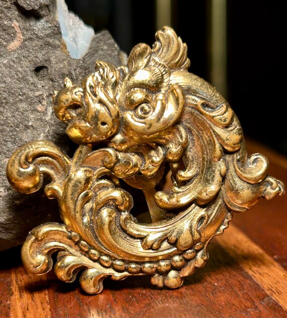 Antique Victorian Dragon Shoe Dress Scarf Clip Ar… - image 4