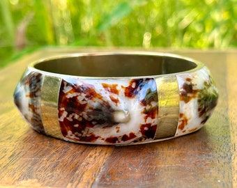 Vinyasa Shell And Brass Bangle Bracelet Ocean Sealife Retro Jewelry Gift