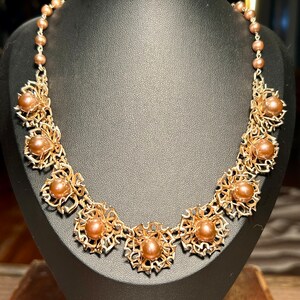 Vintage Imitation Champagne Pearl Necklace Textured Metal Retro Fashion Jewelry