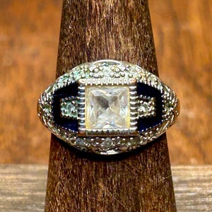 Sterling Silver Vintage Ring Glass Stone Blue Enamel Ornate Retro Fashion