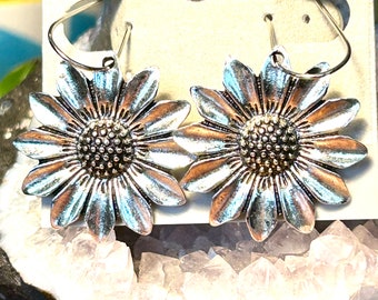 Vintage Sunflower dangle Earrings 90s Fashion Jewelry 1990s Style Flower Child