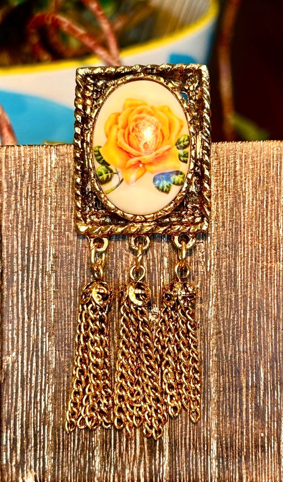 Vintage Flower Pendant Necklace Yellow Rose Tassels 24” Chain Retro Jewelry  Flower floral