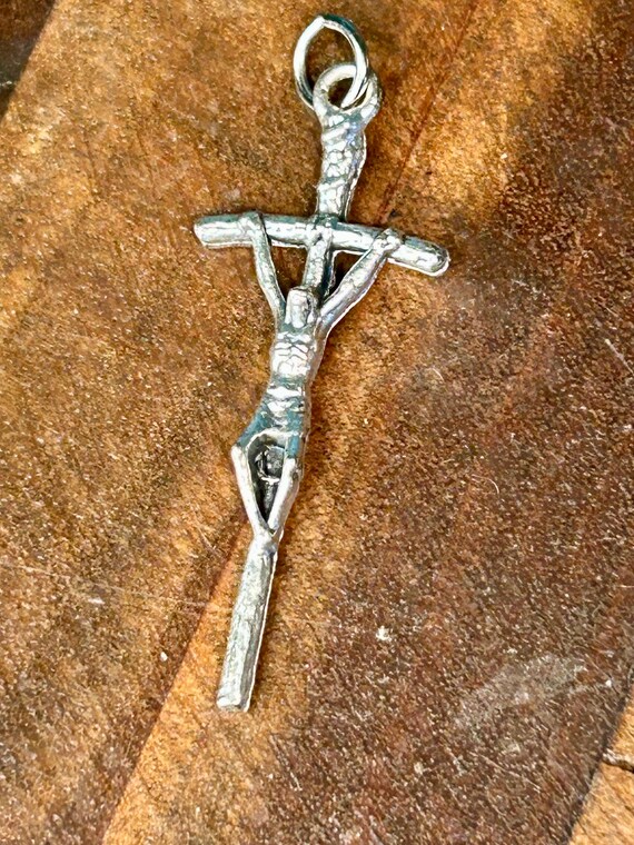 Tiny Delicate Crucifix Cross Jesus Religious Jewe… - image 4