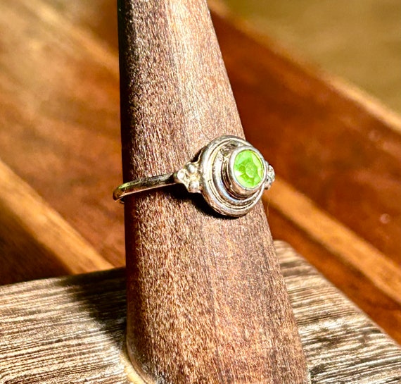 Sterling Silver Ring Green Peridot Gemstone Cryst… - image 7