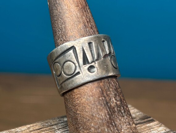 Silver Ring Unsigned Native American Inlaid Triba… - image 5