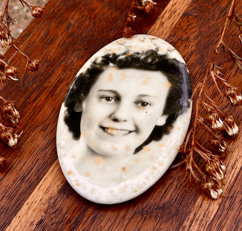 Antique Black And White Celluloid Photo Pocket Mirror Back 1930 1940s Vintage Photo photography image 5