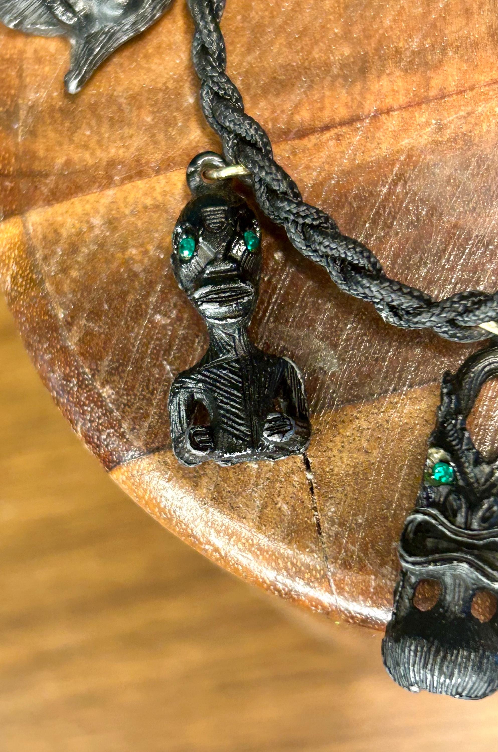 Hawaii Vintage Tiki Black Charm Bracelet Green Rhinestone Eyes 