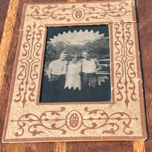 Antique Tin Type Photograph 1920s Flapper Girl With Handsome Men Cardboard Frame Photo image 10