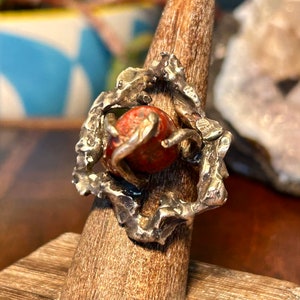 Handgemaakte Brutalist Ring Rode Steen Edelsteen Jasper Handgemaakt Modern Vintage afbeelding 2