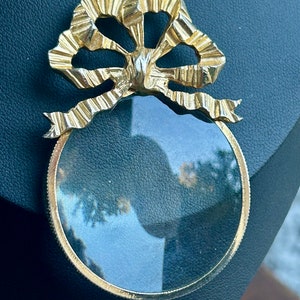 Vintage Magnifying Glass Pendant Necklace Carolee Jewelry Gold Tone Bow Retro Fashion Jewelry image 3
