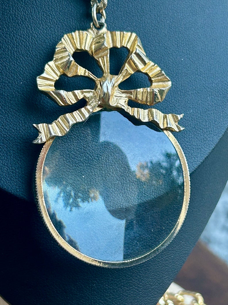 Vintage Magnifying Glass Pendant Necklace Carolee Jewelry Gold Tone Bow Retro Fashion Jewelry image 3