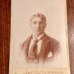 Tarjeta de gabinete de fotos antigua Fotografía Retrato de hombre victoriano Chicago