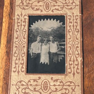 Antique Tin Type Photograph 1920s Flapper Girl With Handsome Men Cardboard Frame Photo image 2