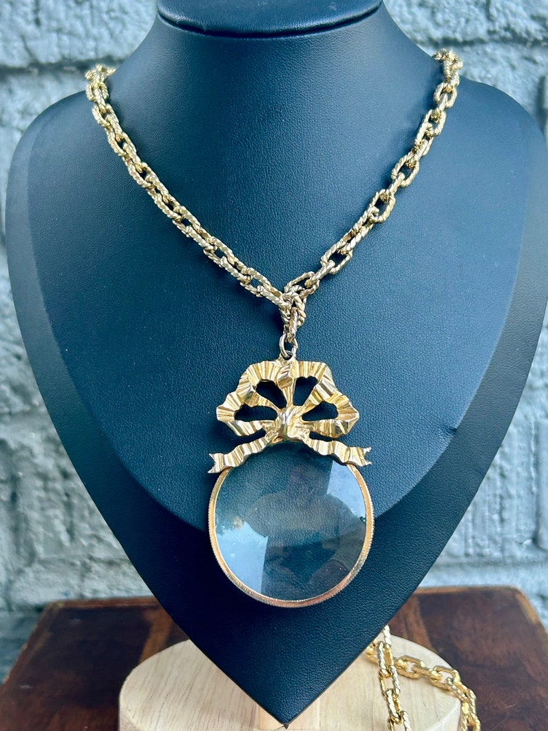 Vintage Magnifying Glass Pendant Necklace Carolee Jewelry Gold Tone Bow Retro Fashion Jewelry image 7
