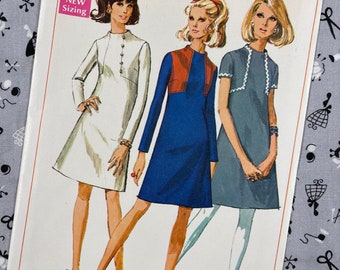 Simplicity 7798 UNCUT Vintage Sewing Pattern for Misses Dress Size 10