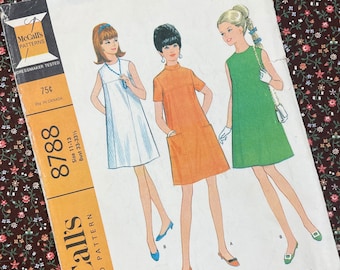 McCall’s 8788 COMPLETE Vintage Sewing Pattern for Junior Petite Dress in Two Versions  Bust 33-33.5