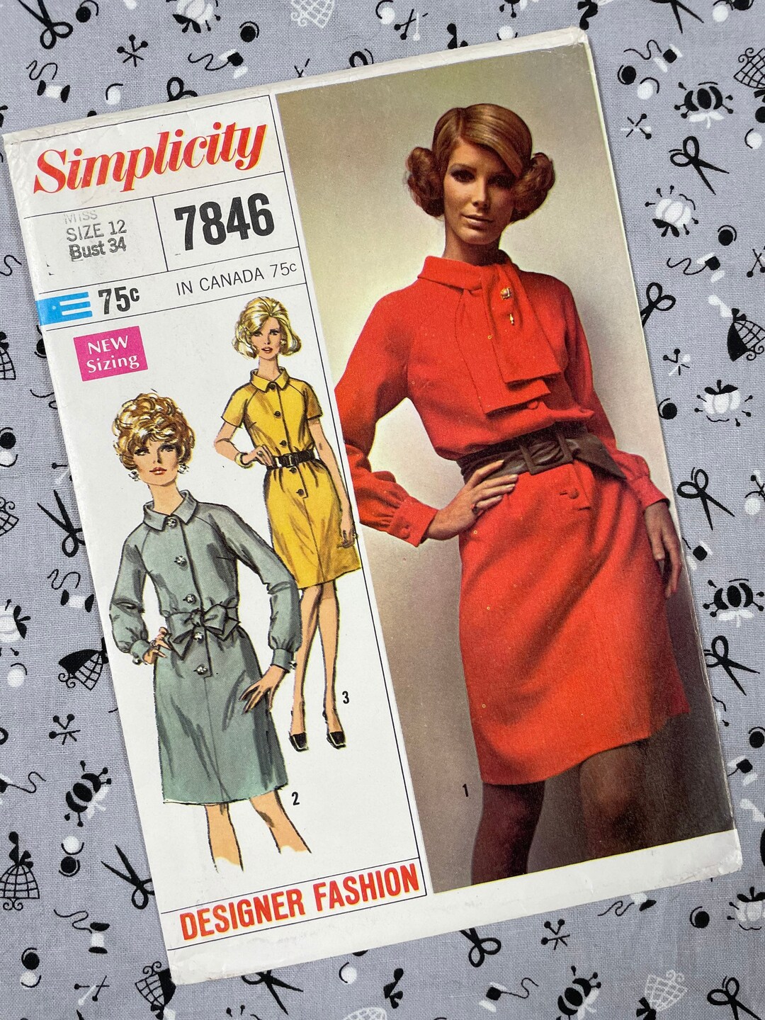Simplicity 7846 UNCUT Vintage Sewing Pattern for Misses
