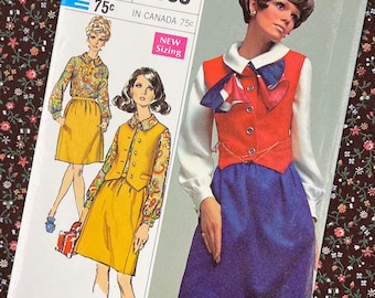 Simplicity 7865 UNCUT Vintage Sewing Pattern for Misses Skirt, Vest, & Blouse Size 10 Designer Fashion