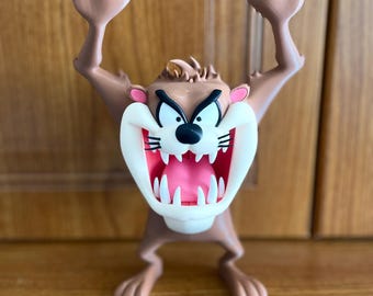 ルーニー・テューンズ」や「メリー・メロディーズ」に登場するワーナー