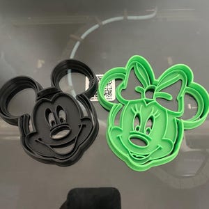 DISNEY Mickey Mouse and Minnie Mouse Cookie Cutters&Embossers