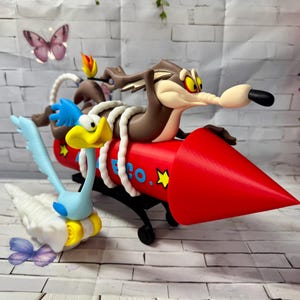 Looney Tunes  Set -Road Runner&Wile E.Coyote figurines