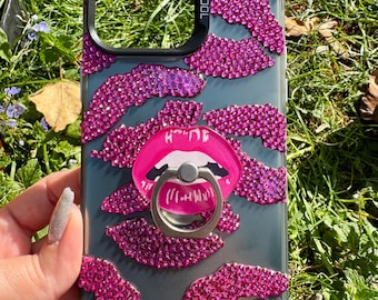Custodia per telefono con labbra di strass rosa – Custodia per telefono glitterata e scintillante con anello porta telefono – Custodia personalizzata e carina in stile Barbiecore Y2K / Custodia scintillante personalizzata