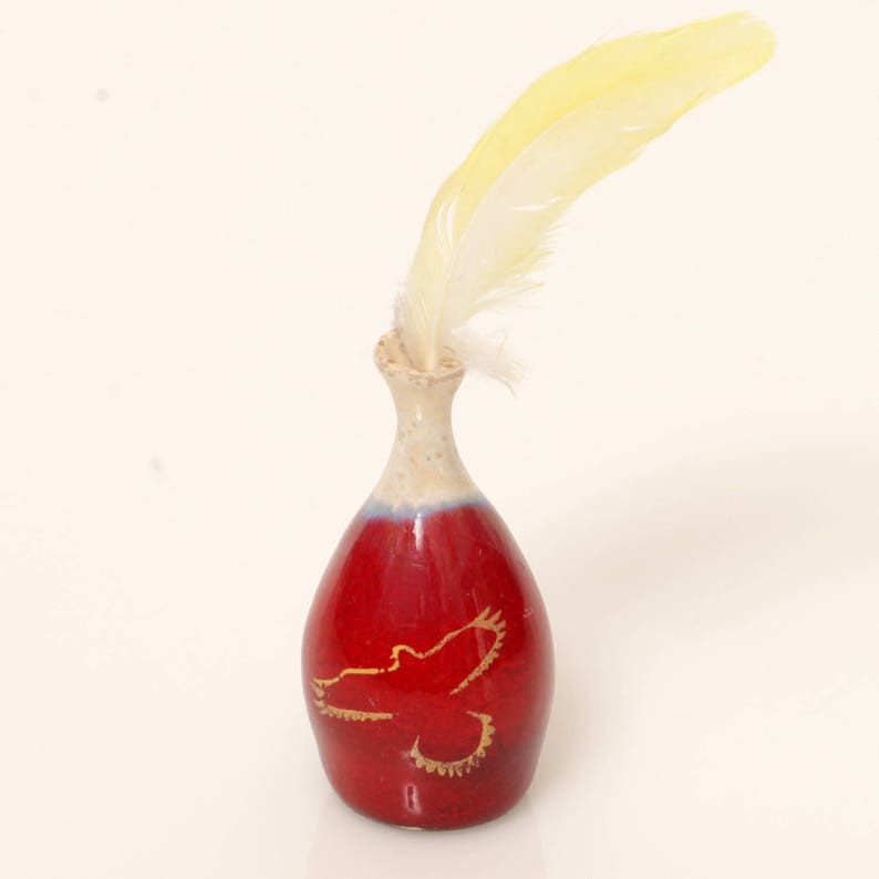 Dollhouse Vase Red Tiny Vase Wheel Thrown Vase Phial Red White Ceramic Bird Miniature Vase Pottery Miniature Miniature Bottle