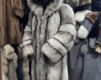 Handgemaakte oversized zilveren lange FOX-bontjas | Luxe winterparka heren tot op de grond | Op maat gemaakte noordse bontjas met capuchon | Enkellengte