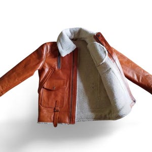 Vera pelle di montone bomber: giacca da aviatore trucker – cappotto da pilota invernale da uomo in pelliccia di montone fatto a mano, regalo personalizzato per lui immagine 4