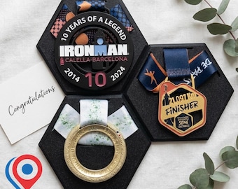 Personalized medal holder for runners, wall-mounted running medal rack, sports display for marathons and competitions, Ironman