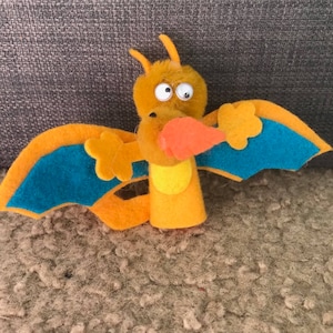 Charizard Finger Puppet