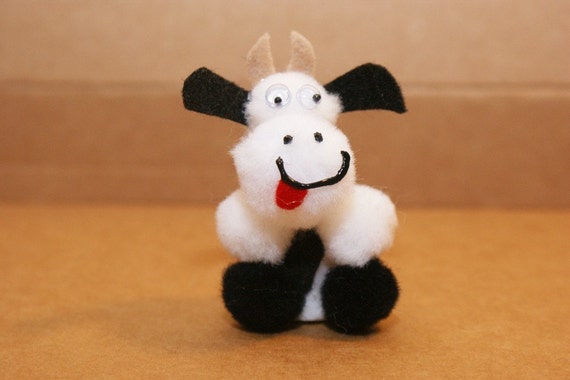cow finger puppet