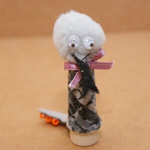 Snake Finger Puppet image 1