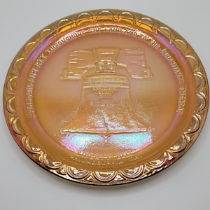 1976 American BICENTENNIAL Commemorative Plate Liberty Bell Indiana CARNIVAL GLASS Collectors Edition Vintage New in Box