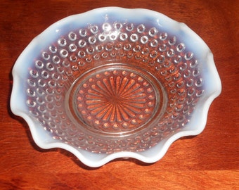 Vintage FENTON MOONSTONE Opalescent HOBNAIL Small Scalloped Edge Candy Dish