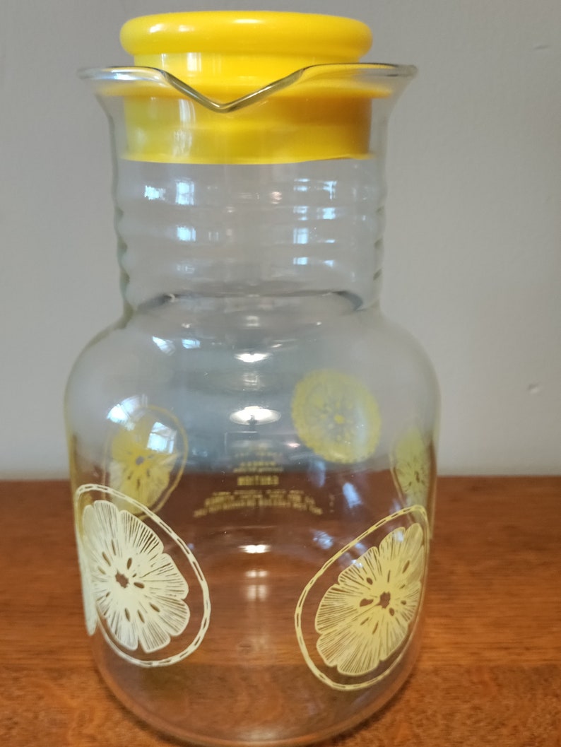 Vintage PYREX Juice Carafes With Lids Glass Pitchers Lemonade Etsy