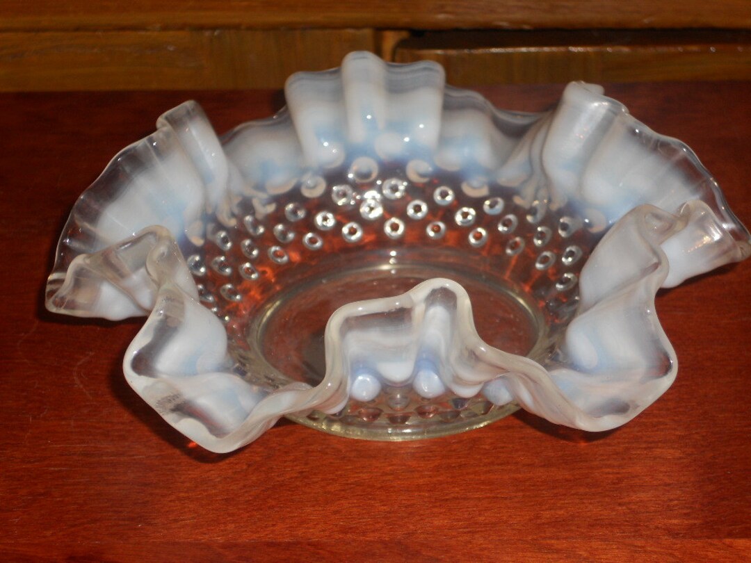 Vintage Fenton White Moonstone Opalescent Hobnail Ruffled Edge Candy ...