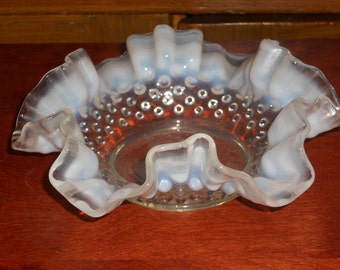 Vintage FENTON MOONSETONE Opalescent HOBNAIL Small Crimped Candy Dish