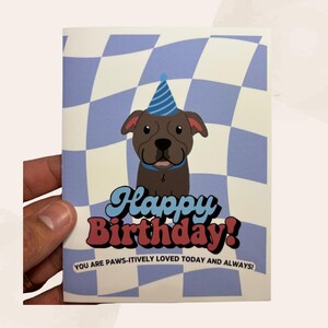 Pitbull - Cartão de aniversário divertido para cachorro - Fundo xadrez vermelho - Cartão de felicitações feito à mão A2
