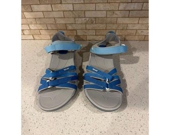 Sandalias deportivas Teva Tirra para mujer, talla 8, color azul grisáceo, ajustables, para senderismo.