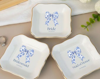 Personalized Bridal Jewelry Tray, Custom Name Ring Dish, Bridesmaid Gift from Maid of Honor, Engagement Gift for Bride, Gift from Bridesmaid