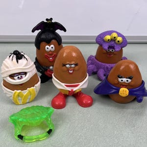 McDonald&#39;s 1996 1992 Happy Meal Halloween McNugget Buddies Bat Mummy Spider