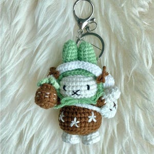 Amigurumi Bunny Keychain, Handmade Crochet Rabbit, Cute Animal Plush Keyring, Aesthetic Backpack Charm, Unique Gift for Pet Lover