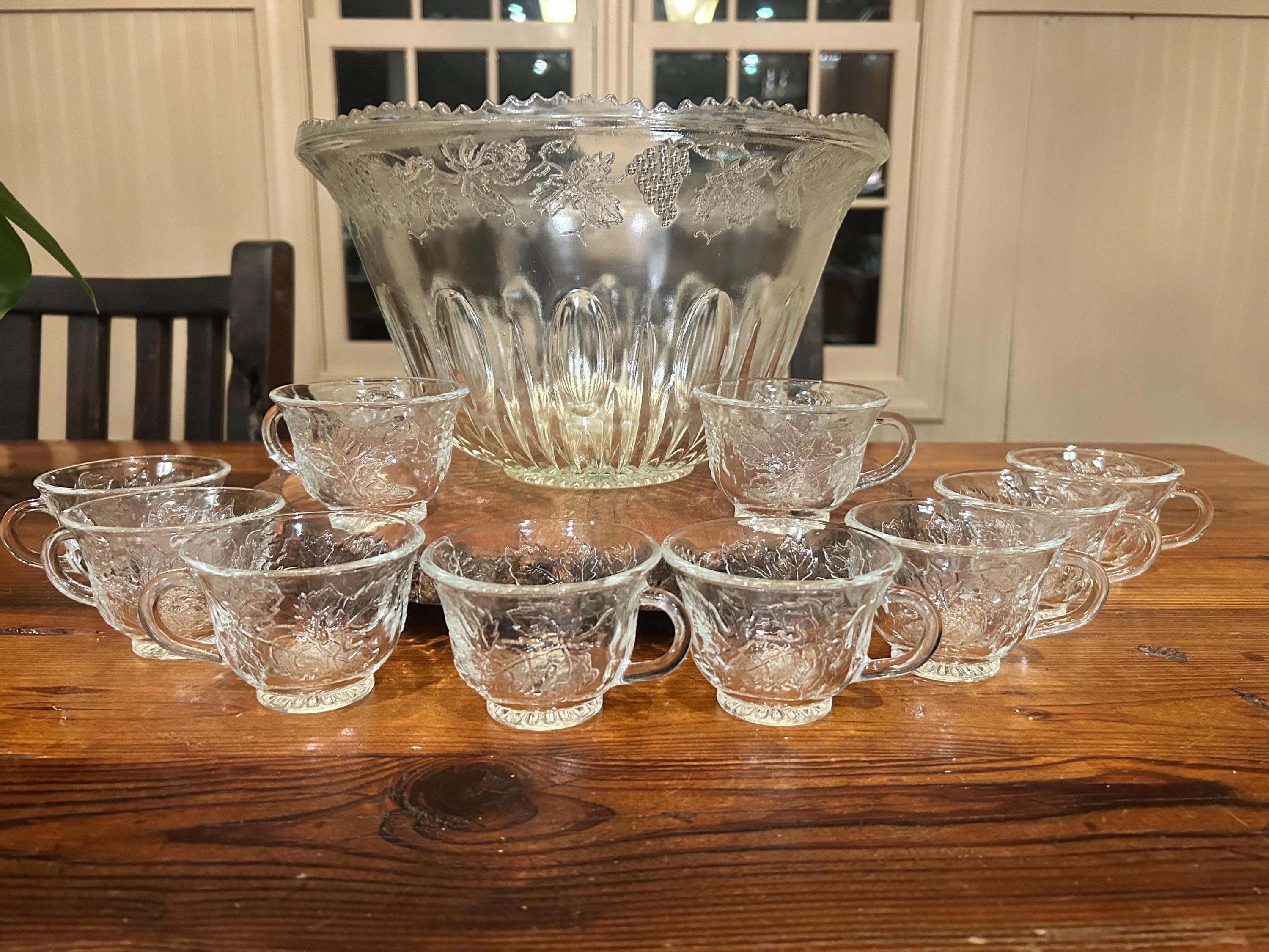 ヴィンテージ　カップボード　grape bunch ヴィンテージ カップボード grape bunch