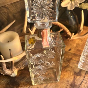 Buyer’s Choice: Vintage Four Roses Bourbon Decanters – 1960s Era With ...