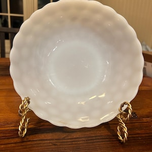 Vintage Anchor Hocking Milk glass  bowl in the “Bubbles” pattern