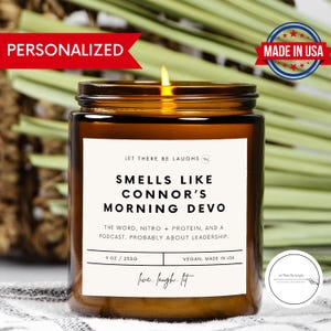 Roligt personligt ljus för män - Morning Devo - Amber Jar 9oz - Ren humor - Rolig personlig present till honom, pappa, bror, pastor, vän, pojkvän.
