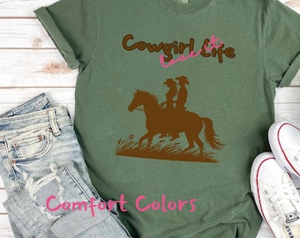 Maglietta Cowgirl Life Comfort Colors / Maglietta grafica unisex per amanti dei cavalli, stile country, regalo per cavalieri, magliette da rodeo