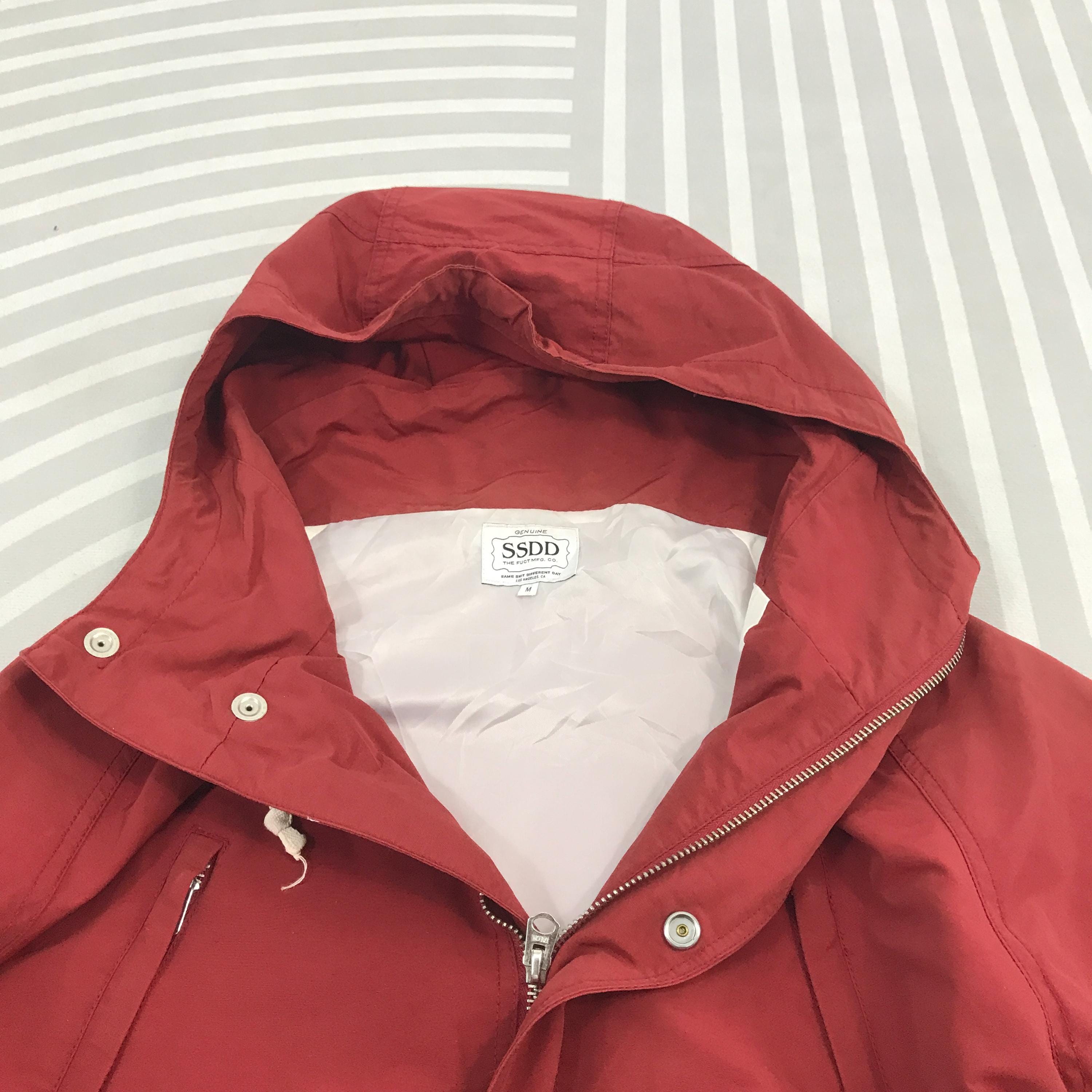 ジャケット・アウター FUCT SSDD HENCHMEN JACKET TALON Batman Henchmen Joker Goon Purple Bomber Jacket with Faux Fur