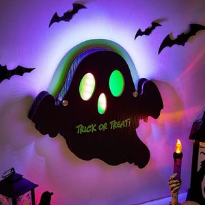 Personalized Wooden Ghost Light, Custom Trick or Treat Halloween Decor (13.46 x 12.4 inches)